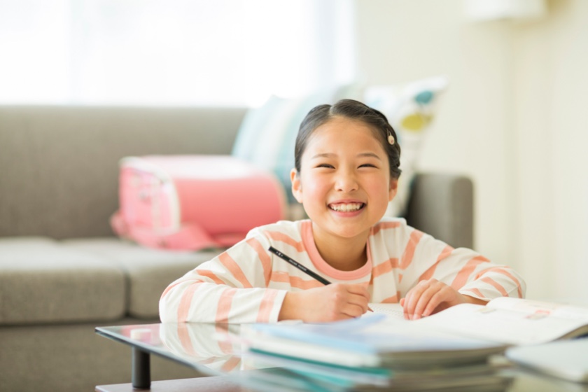 楽しそうな小学生女子